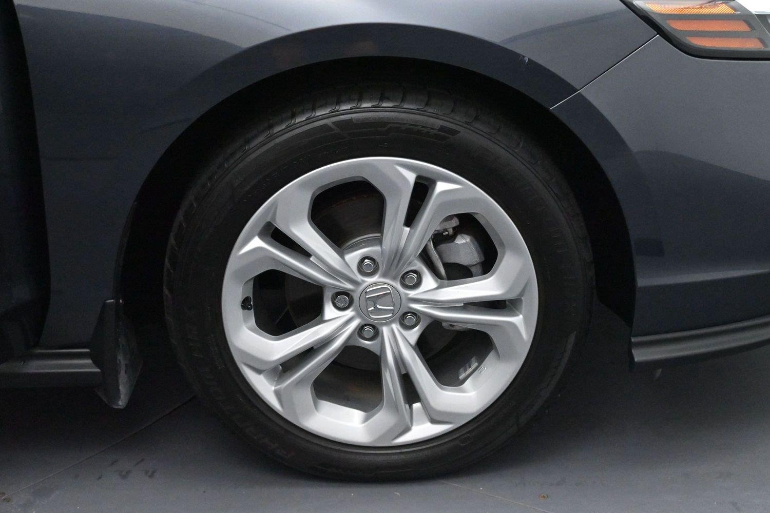 Used 2024 Meteorite Gray Metallic Honda LX image 26