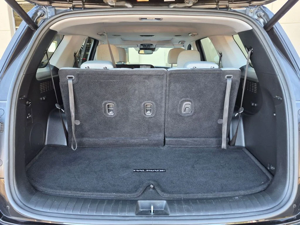 Used 2021 Black Hyundai SEL image 24