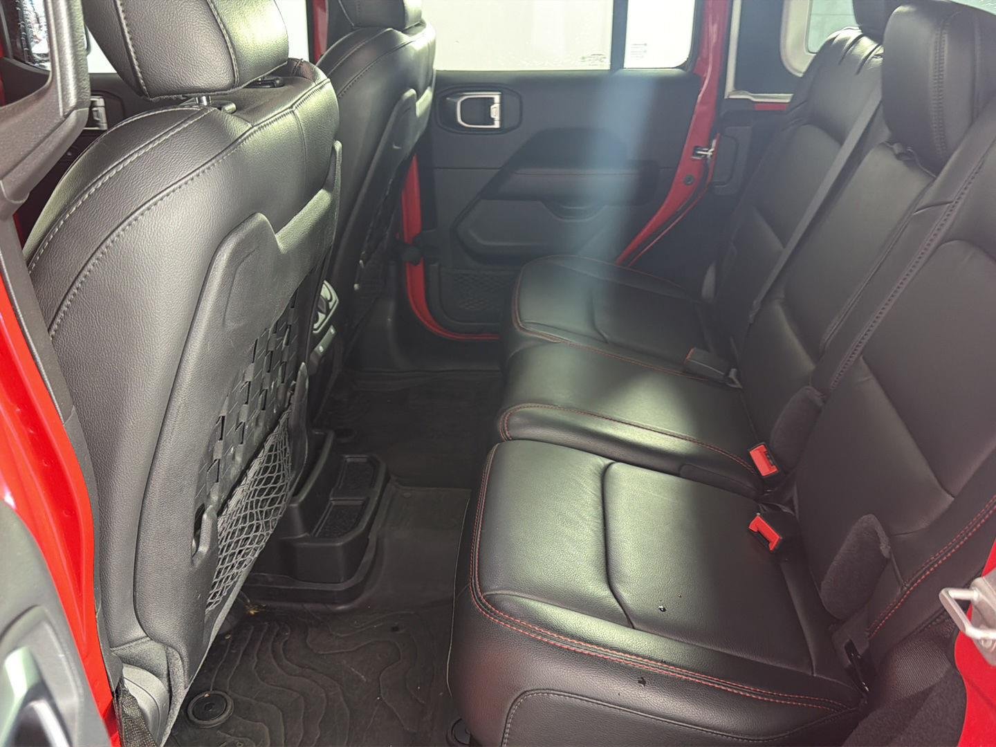 Used 2022 Firecracker Red Clearcoat Jeep Unlimited Rubicon image 13
