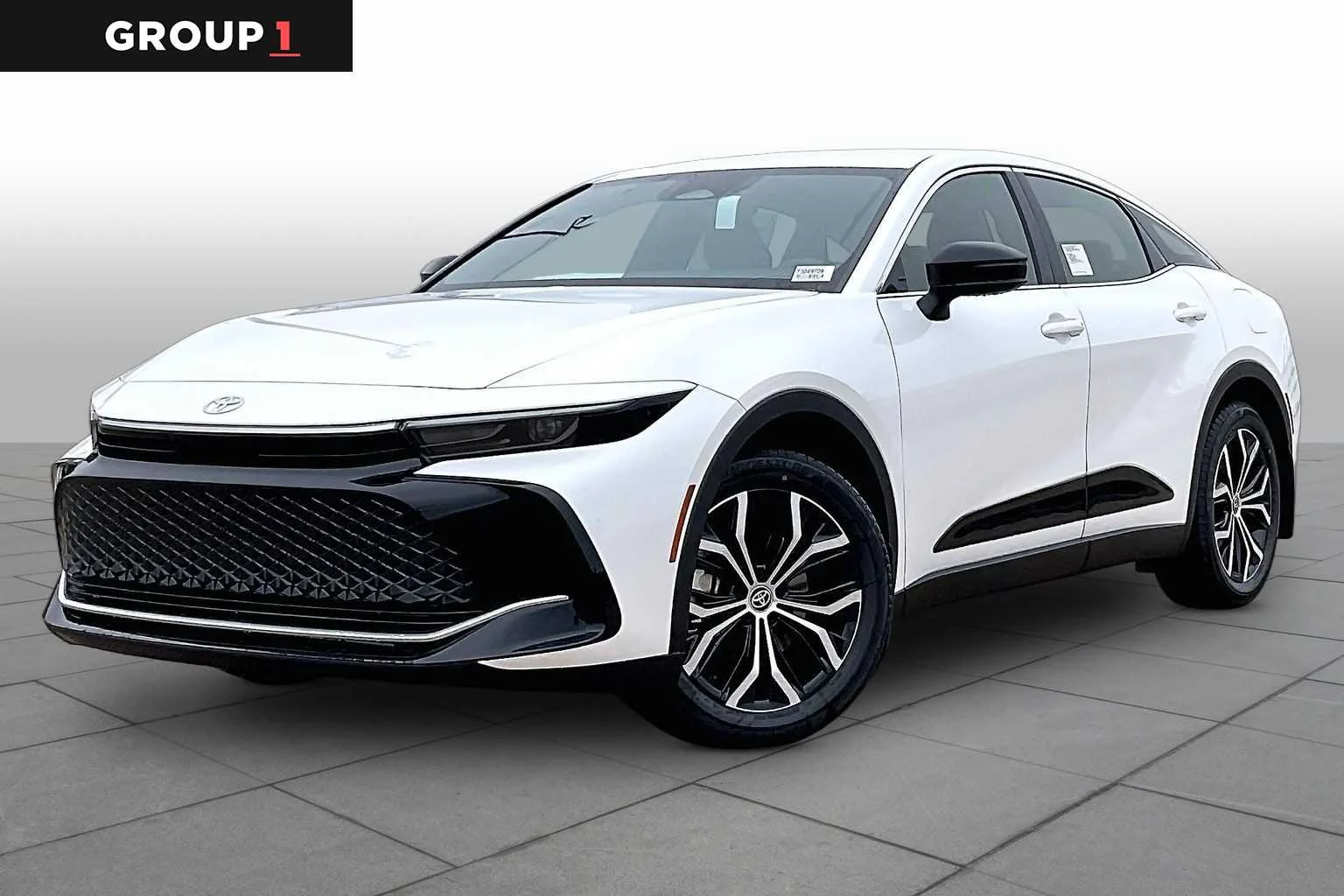 2026 Toyota Crown XLE AWD's photo