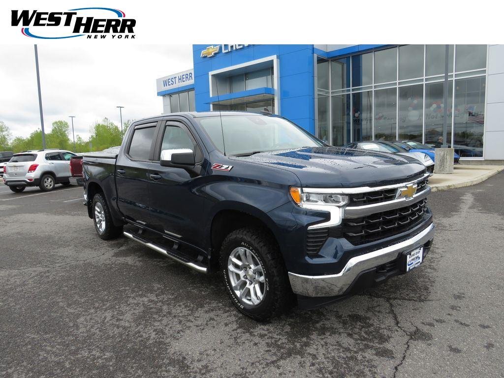 Used 2022 Blue Metallic Chevrolet LT image 1