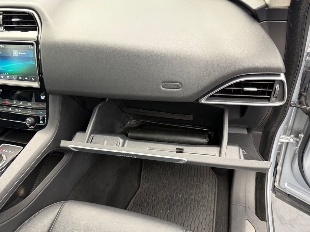 Used 2019 Silver Jaguar 25t Premium image 65