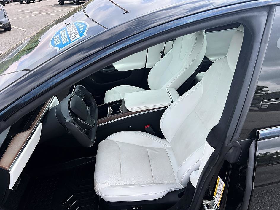 Used 2021 Solid Black Tesla Long Range image 13