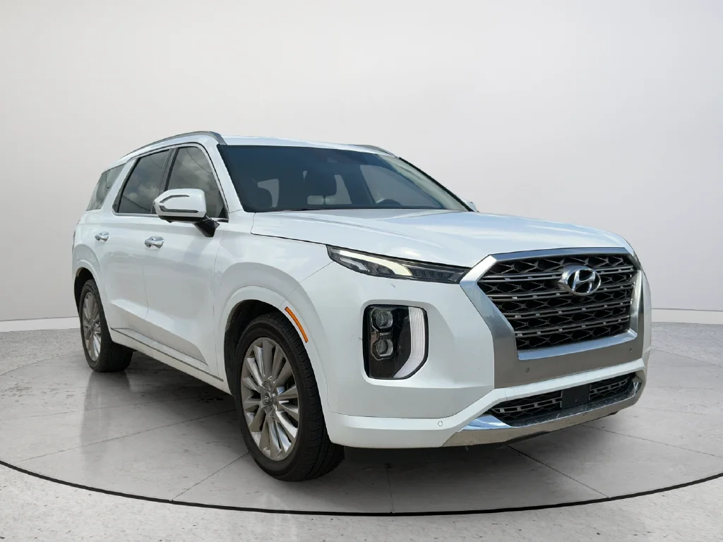 Used 2020 White Hyundai Limited image 1