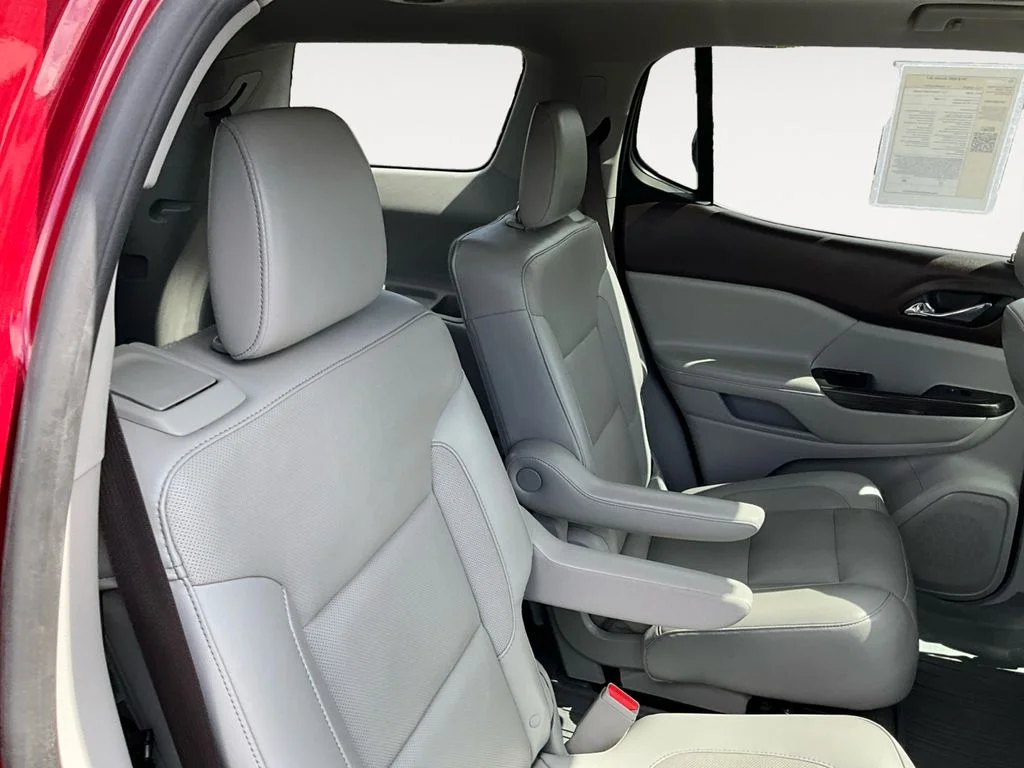 Used 2018 Crimson Red Tintcoat GMC SLT image 13