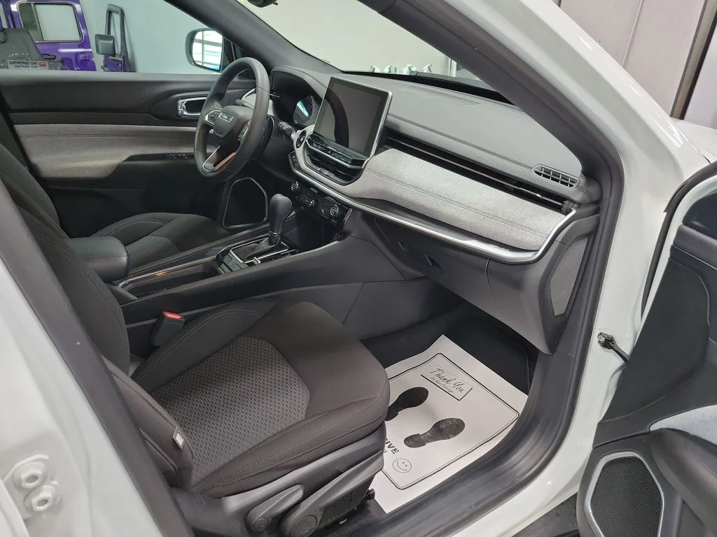 Used 2023 White Jeep Sport image 20