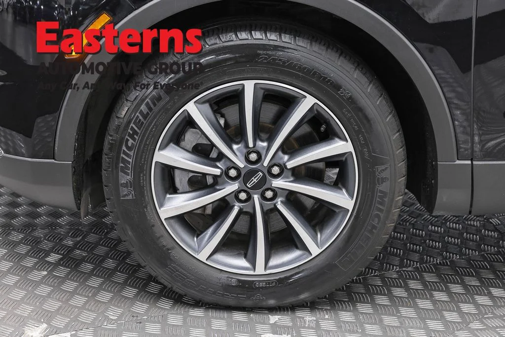 Used 2022 Black Lincoln Standard image 33