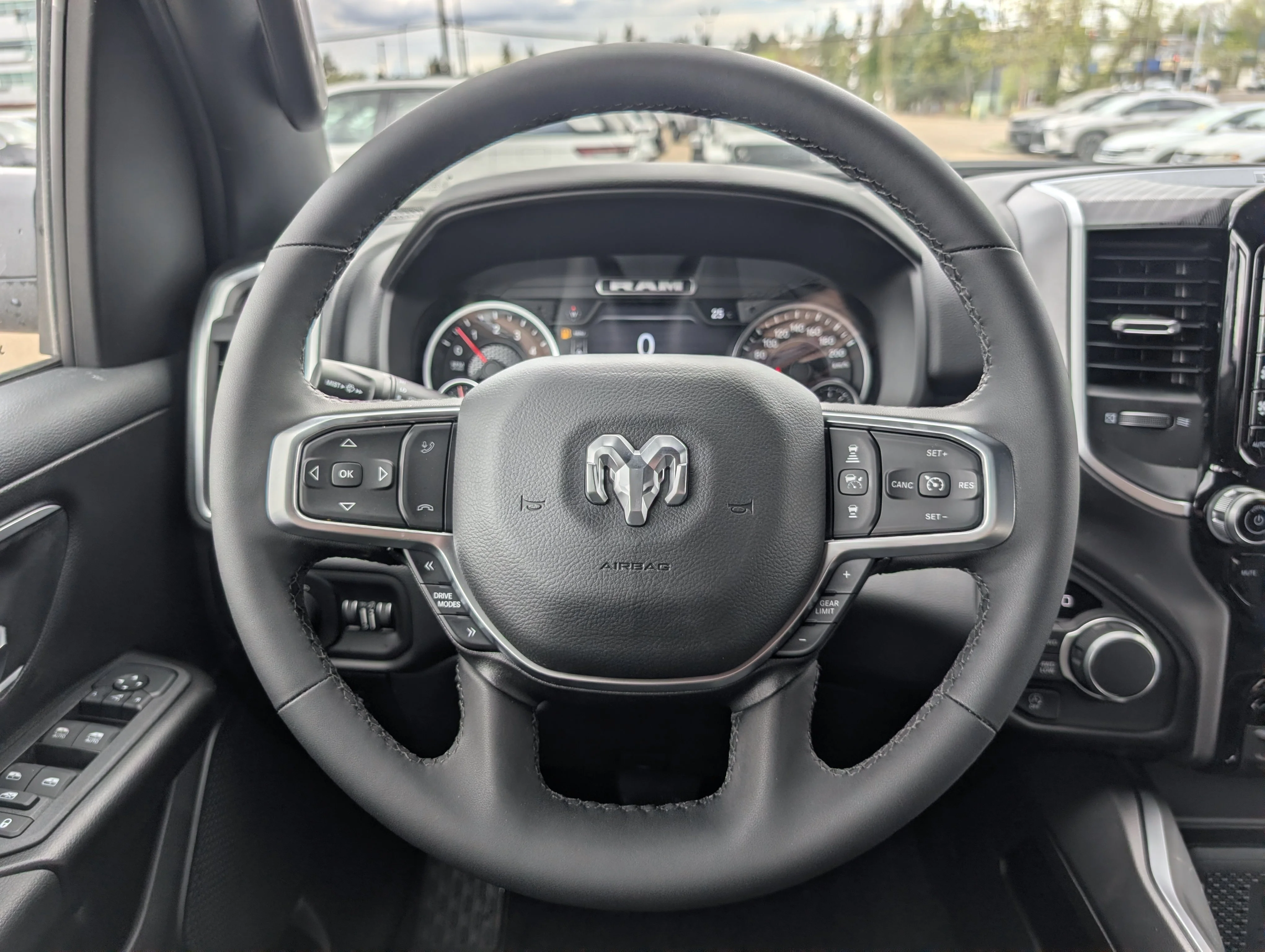 New 2026 Diamond Black Crystal Pearl Ram Big Horn image 25