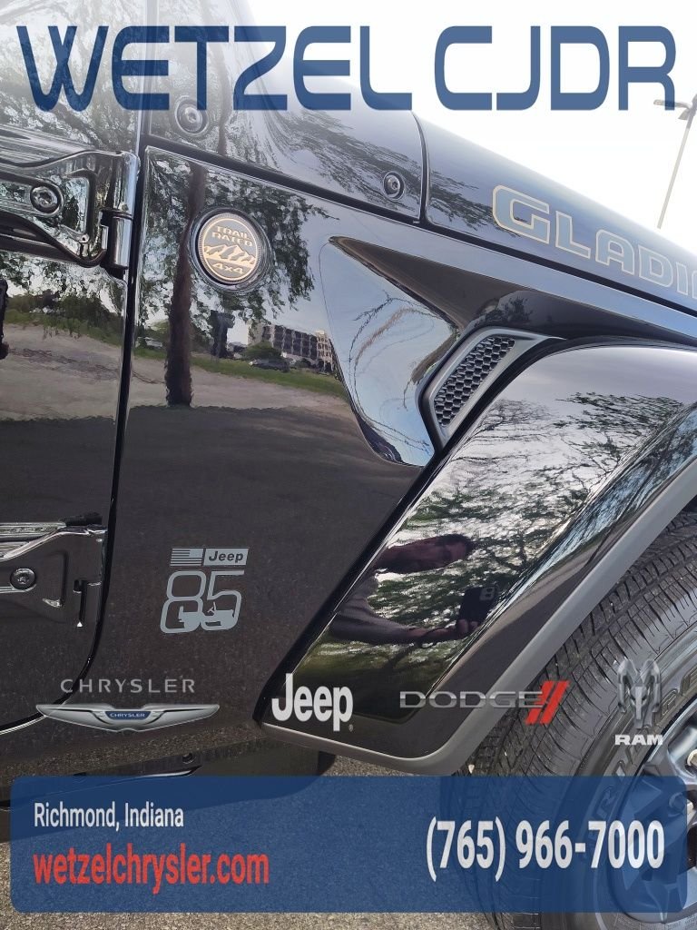 New 2026 Black Clear-Coat Exterior Paint Jeep 85th Anniversary Edition image 11