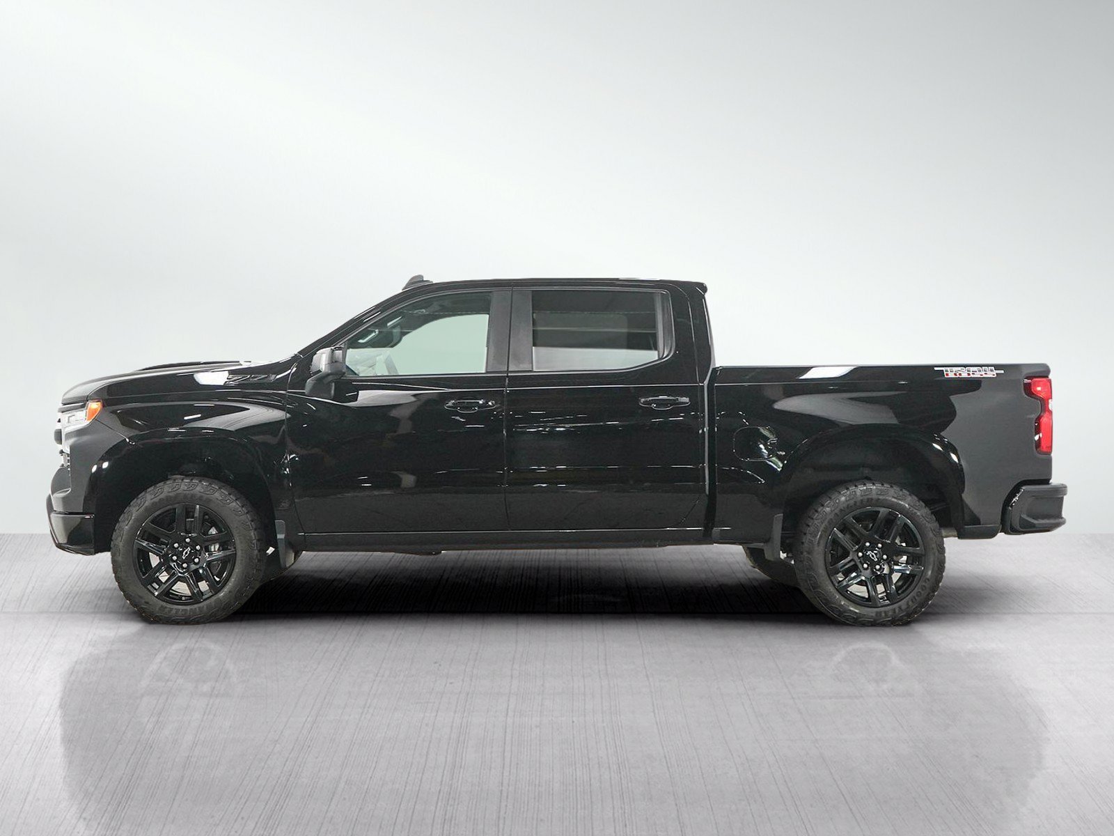 Used 2023 Chevrolet Silverado 1500 LT Trail Boss with VIN 3GCUDFED9PG361608 for sale in White Bear Lake, Minnesota