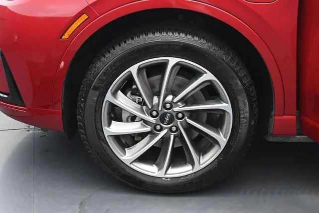 Used 2023 Red Lincoln Grand Touring image 36
