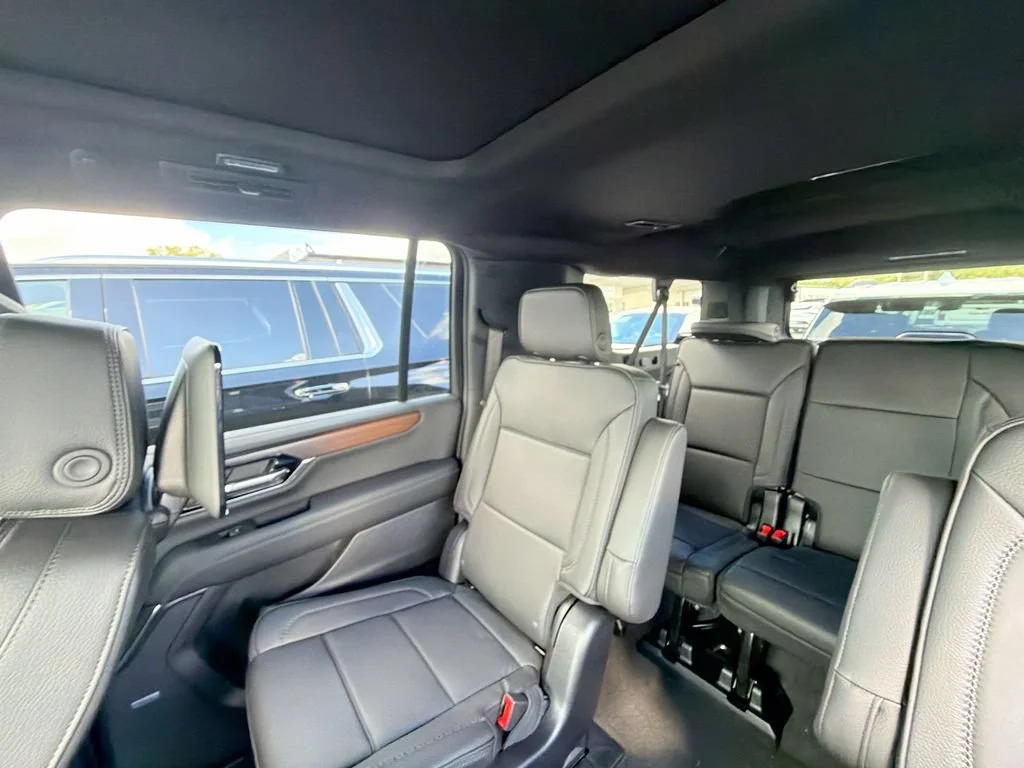 2026 GMC Yukon XL Denali - Photo 12