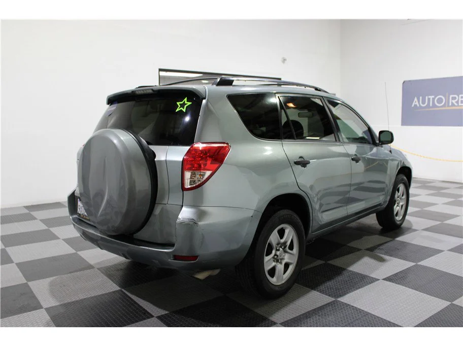 Used 2006 Green Toyota Base image 4