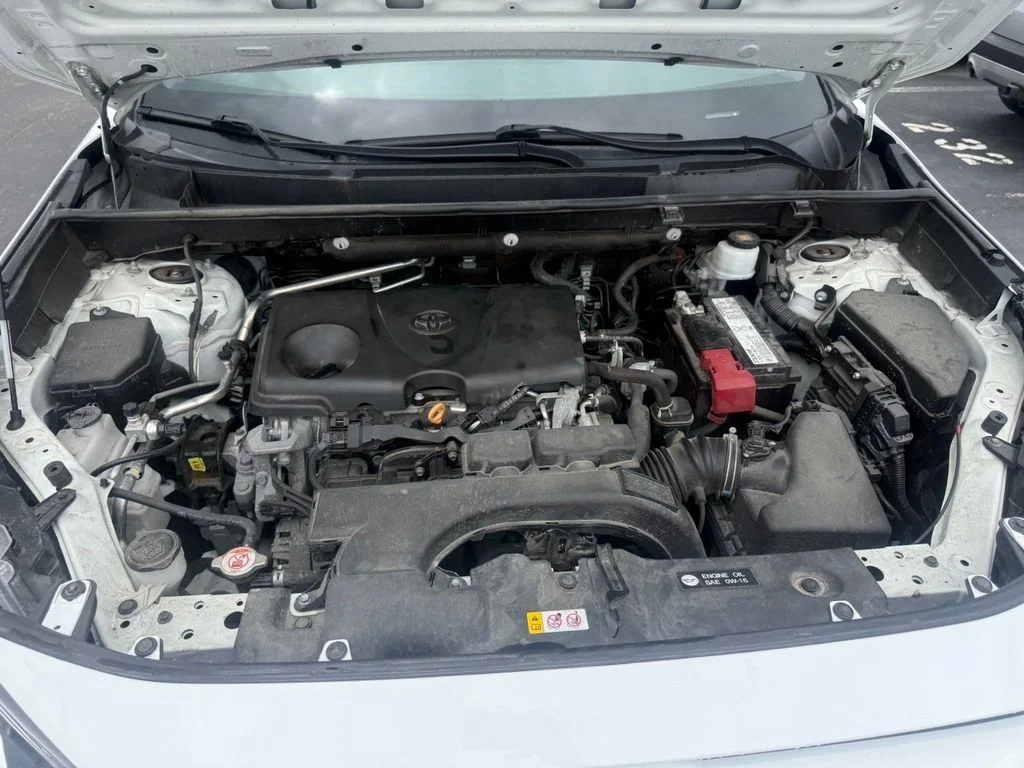 Used 2019 White Toyota XLE image 51