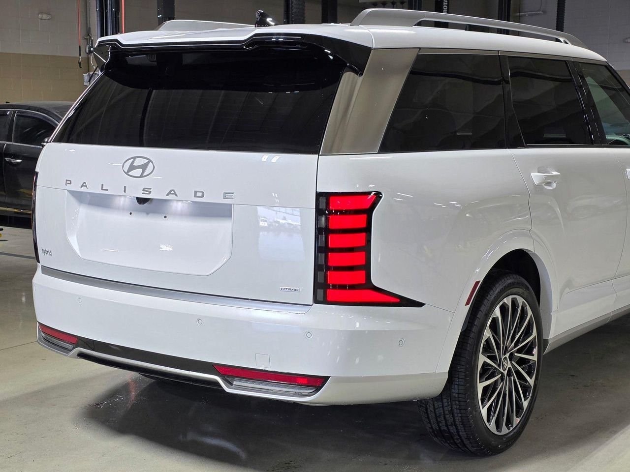 New 2026 Creamy White Pearl Hyundai Calligraphy image 11