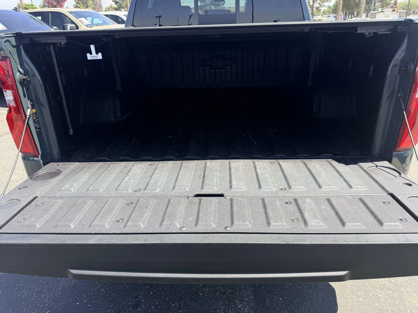 Used 2025 Cypress Gray Chevrolet ZR2 image 12