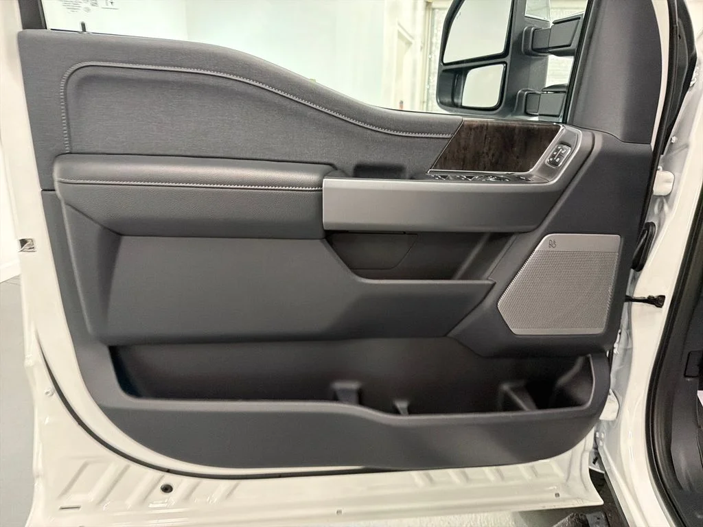 New 2026 Star White Metallic Tri-Coat Ford F-350® Lariat® image 13