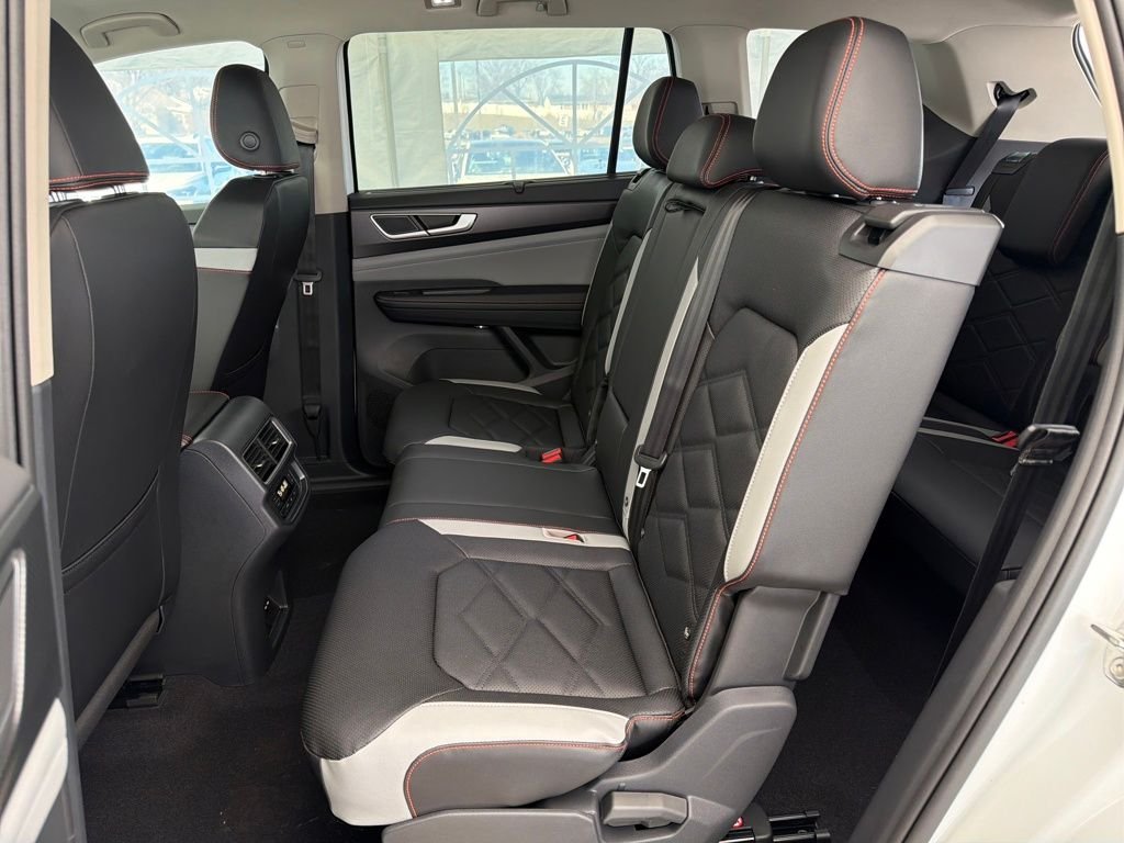 New 2026  Volkswagen 2.0T Peak Edition image 32