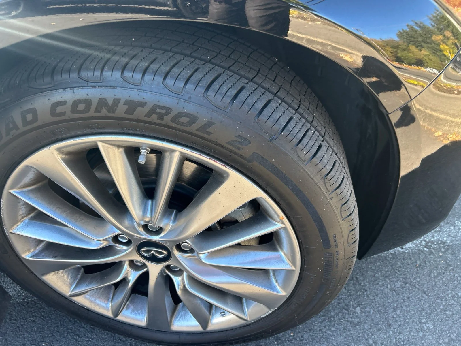 Used 2018 Black Obsidian INFINITI 3.0t LUXE image 18