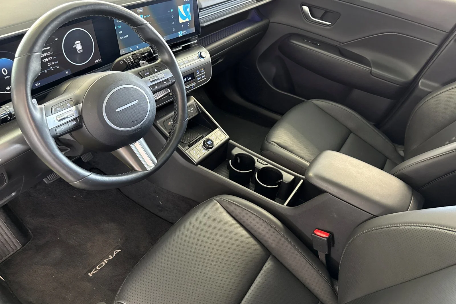 Used 2025 Neoteric Yellow Hyundai Limited image 10