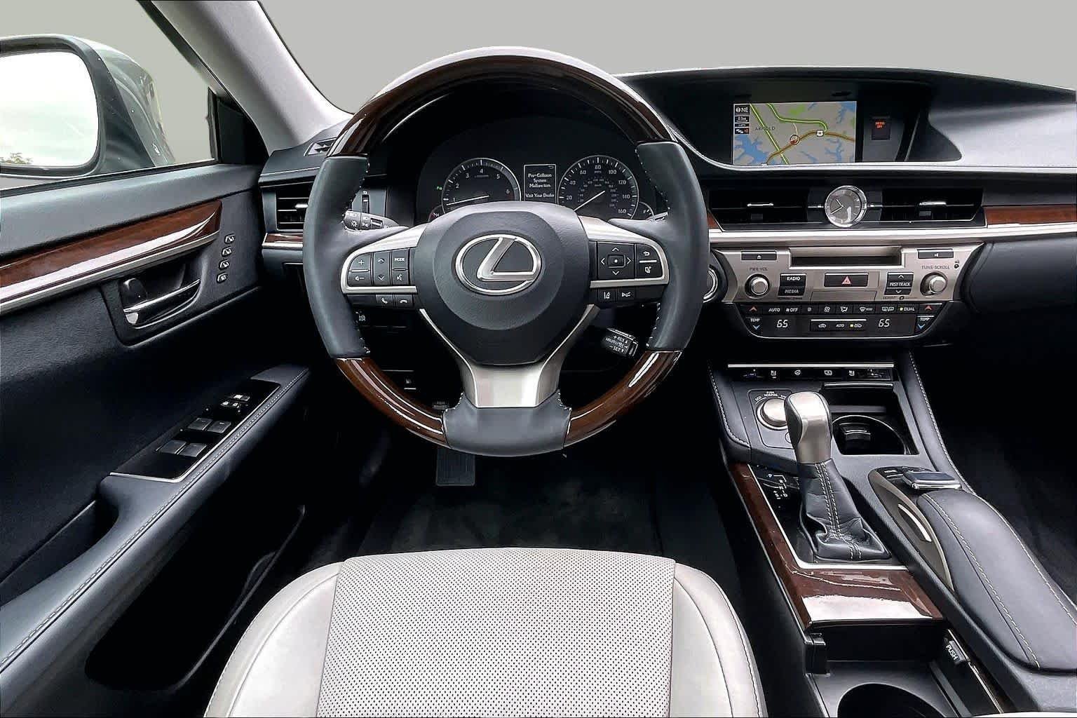 Used 2017 Atomic Silver Lexus  image 5