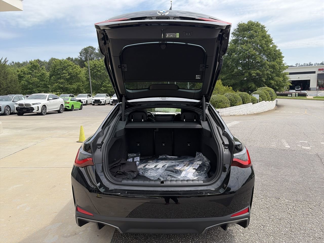 New 2026 Jet Black BMW xDrive40 image 33