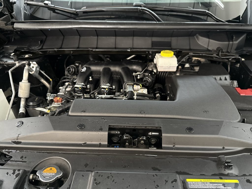 Used 2025 Super Black Nissan SL image 34