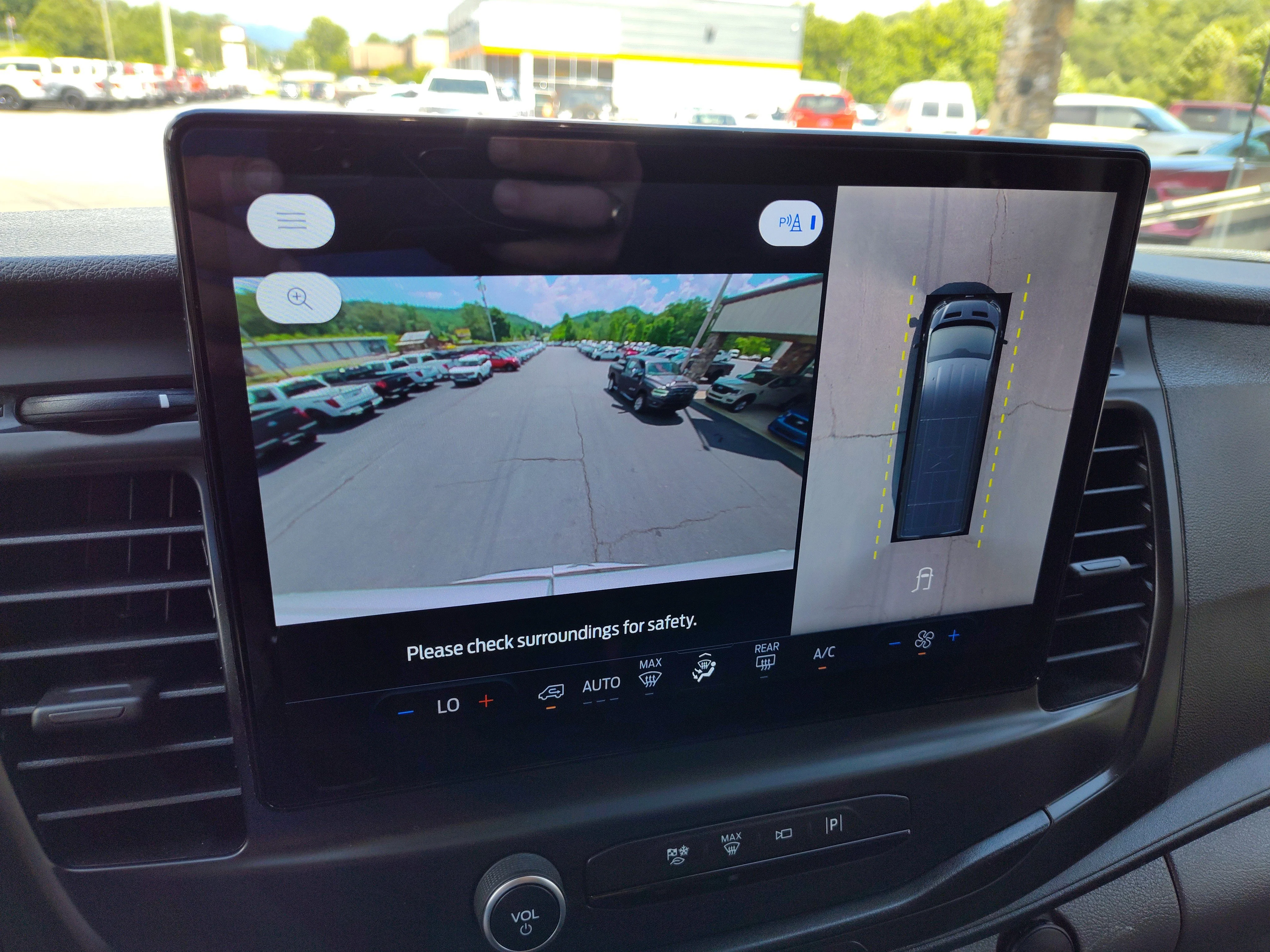 2024 Ford Transit Passenger Van XL - Photo 30