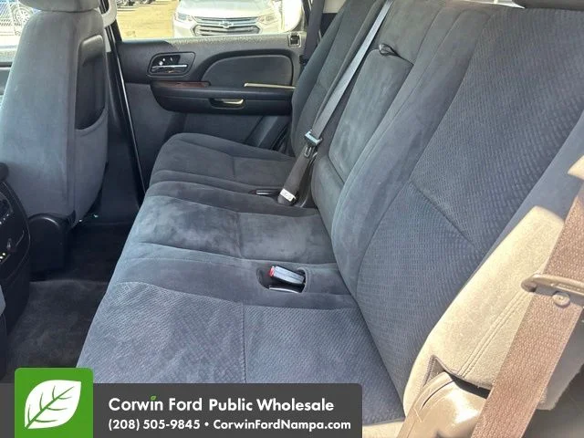 Used 2008 Silver GMC SLE image 26