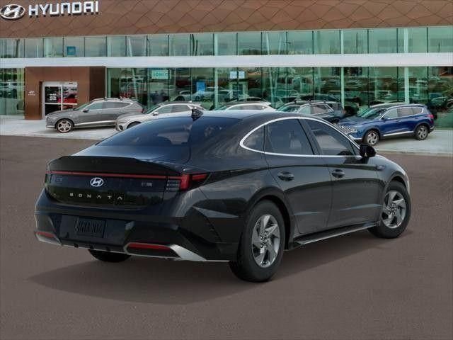 New 2026 Black Hyundai SE image 21