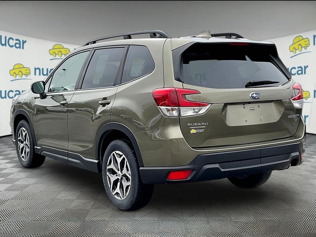 Used 2023 Brown Subaru Premium image 4