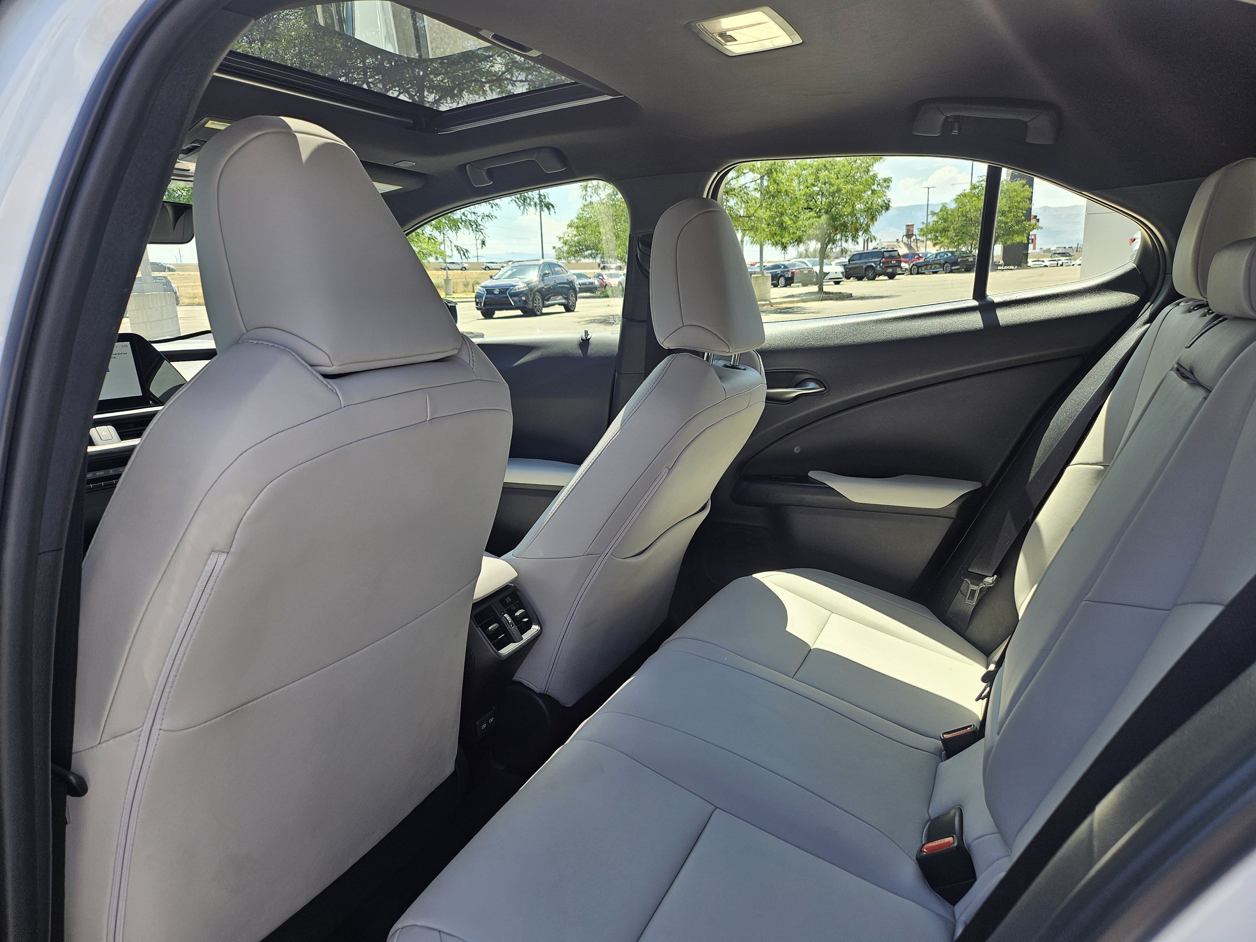 Certified Used 2024 ULTRA WHITE Lexus 250h F SPORT Design image 16