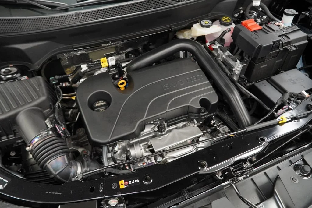 New 2027 Mosaic Black Metallic Chevrolet LT image 38