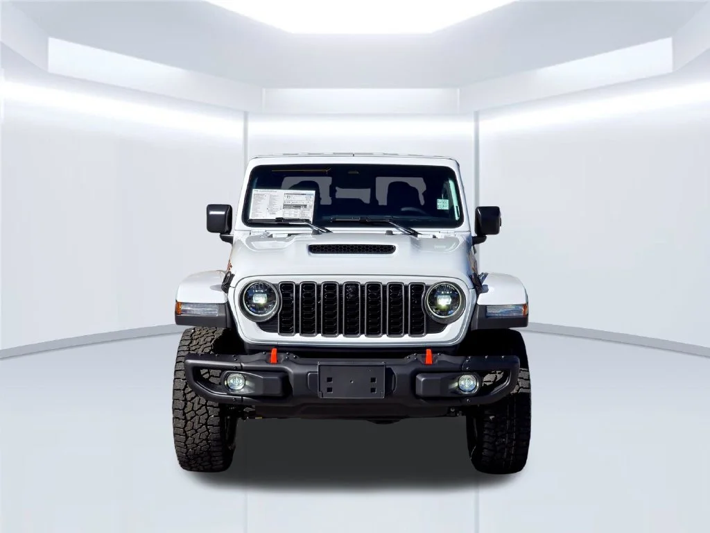 New 2026 White/off-white Jeep Mojave X image 15