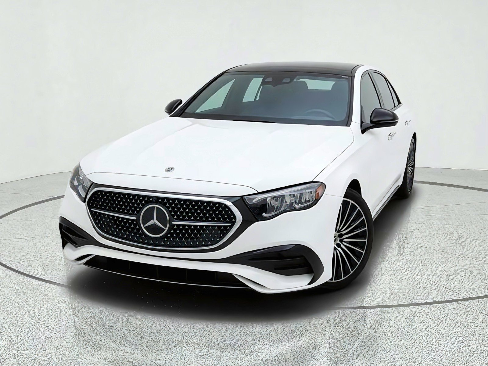 Certified Used 2026 Polar White Mercedes-Benz E 350 image 2
