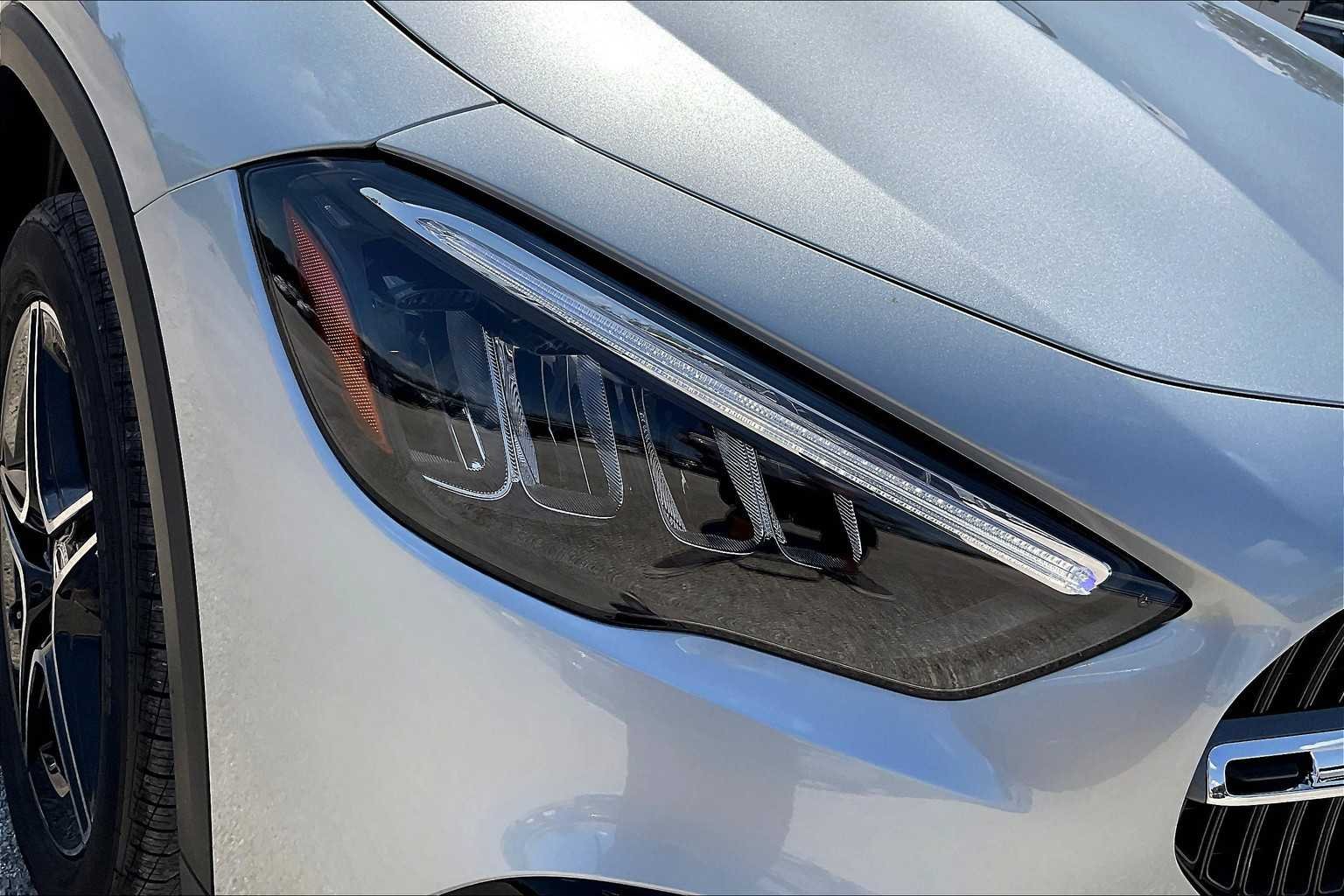 Used 2026 Cirrus Silver Metallic Mercedes-Benz GLA 250 image 14