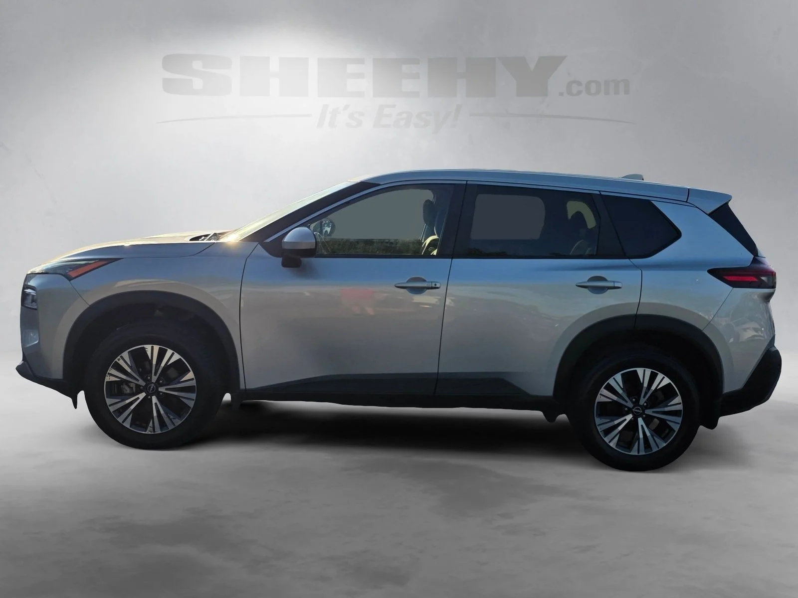 Used 2023 Silver Nissan SV image 15