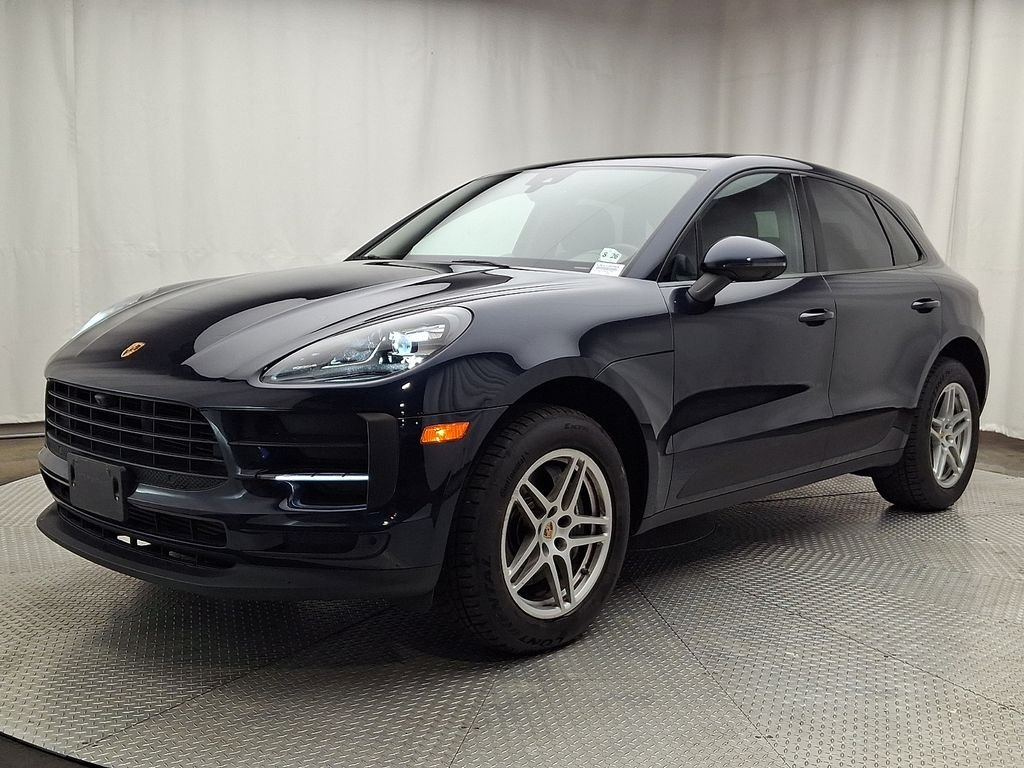 2021 Porsche Macan -'s photo