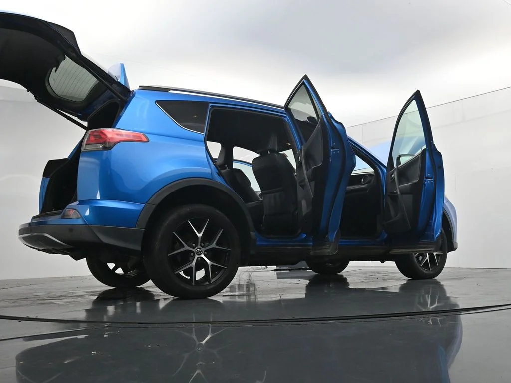 Used 2017 Blue Toyota SE image 28