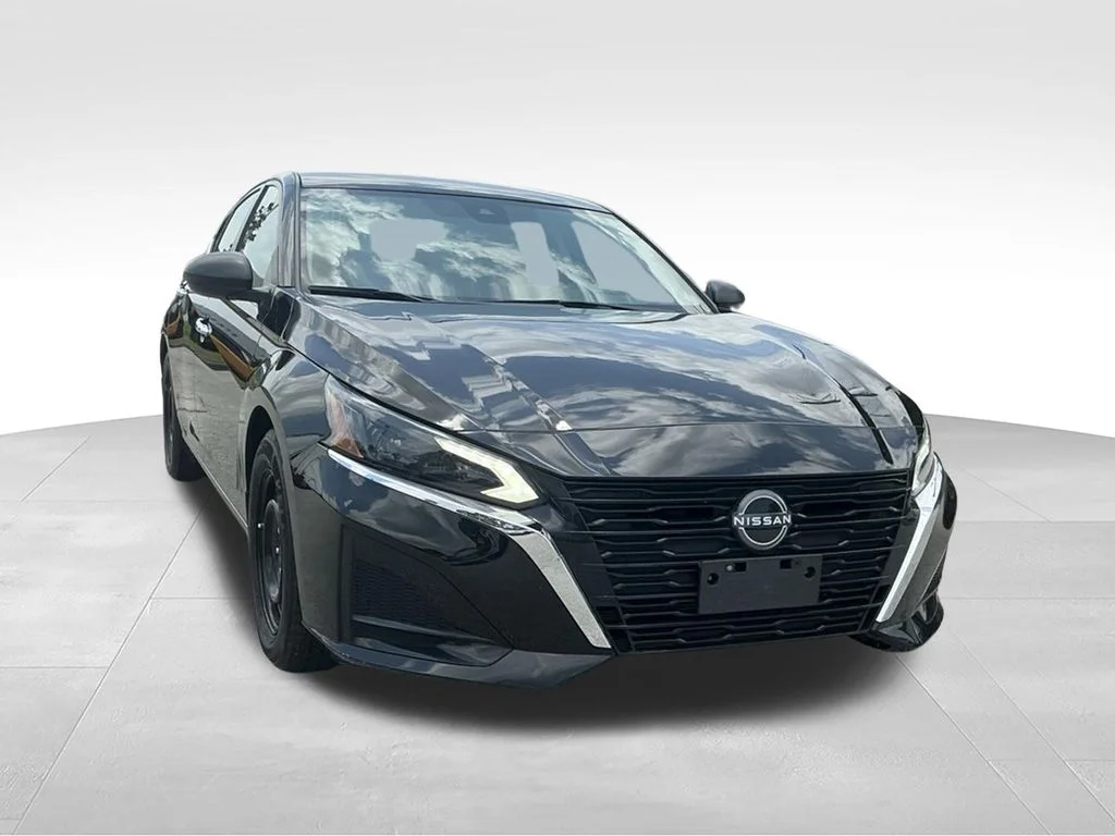 Used 2024 Black Nissan 2.5 S image 16