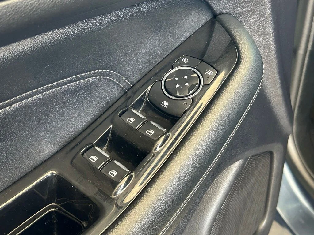 Used 2019 Blue Ford Titanium image 37
