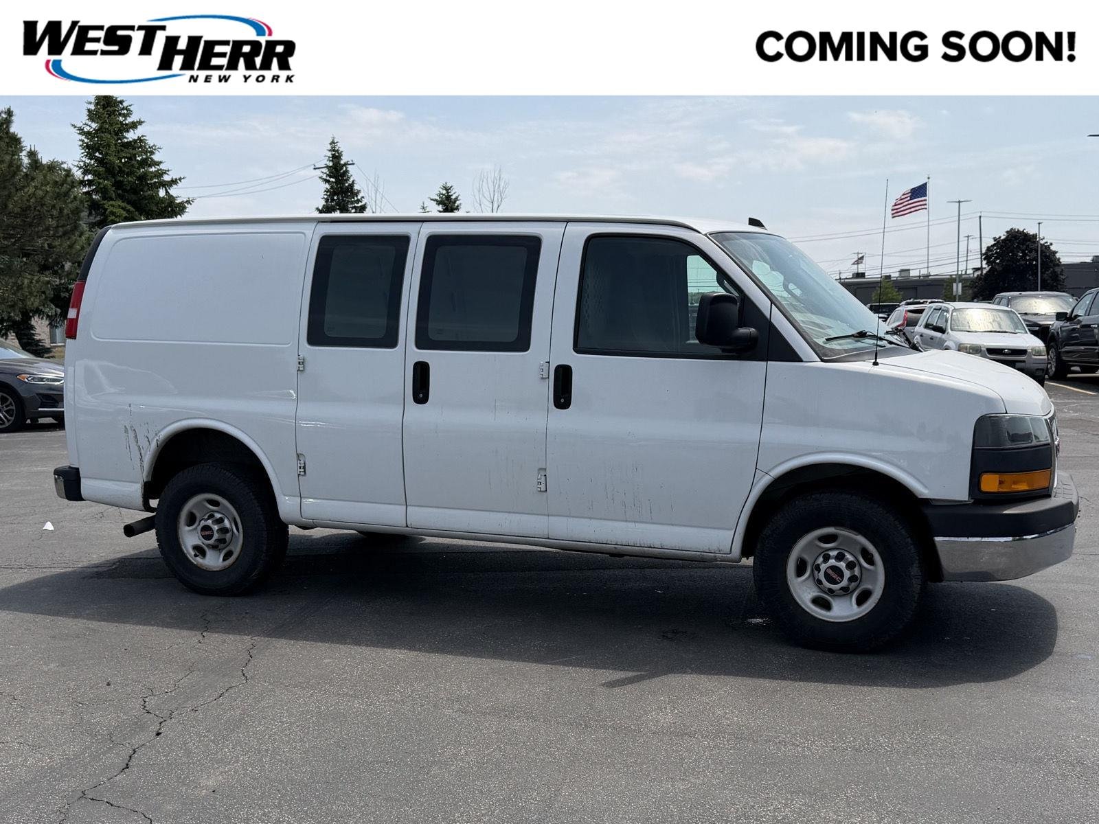 Used 2020 Summit White GMC 2500 image 1