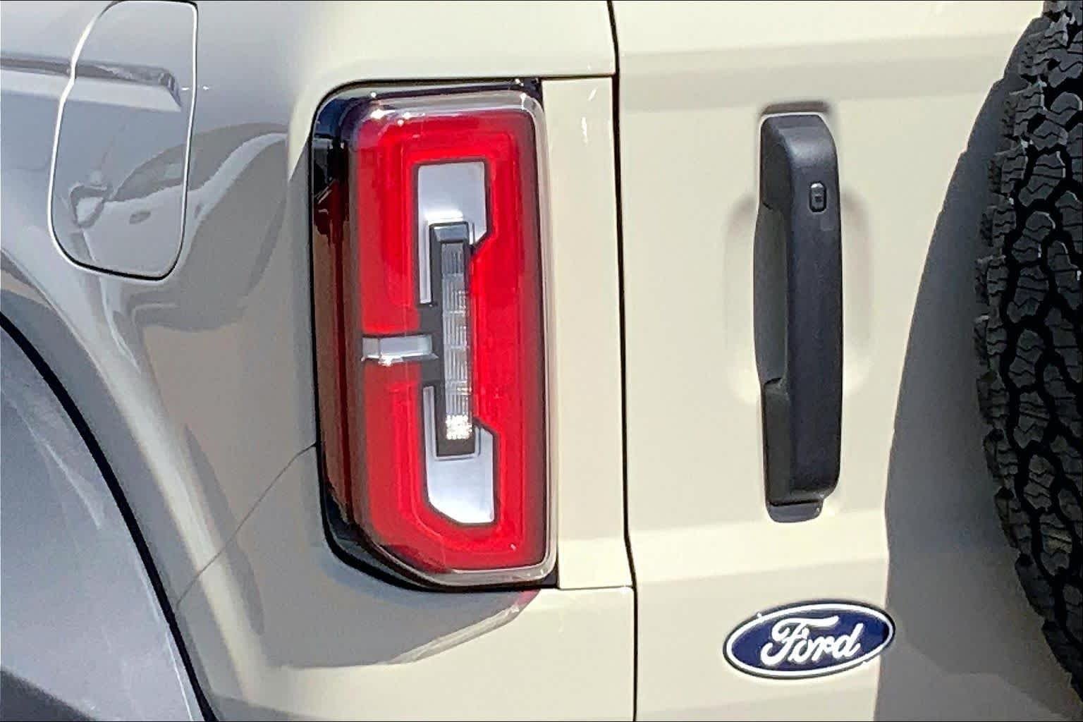 New 2026 Desert Sand Ford Badlands® image 14