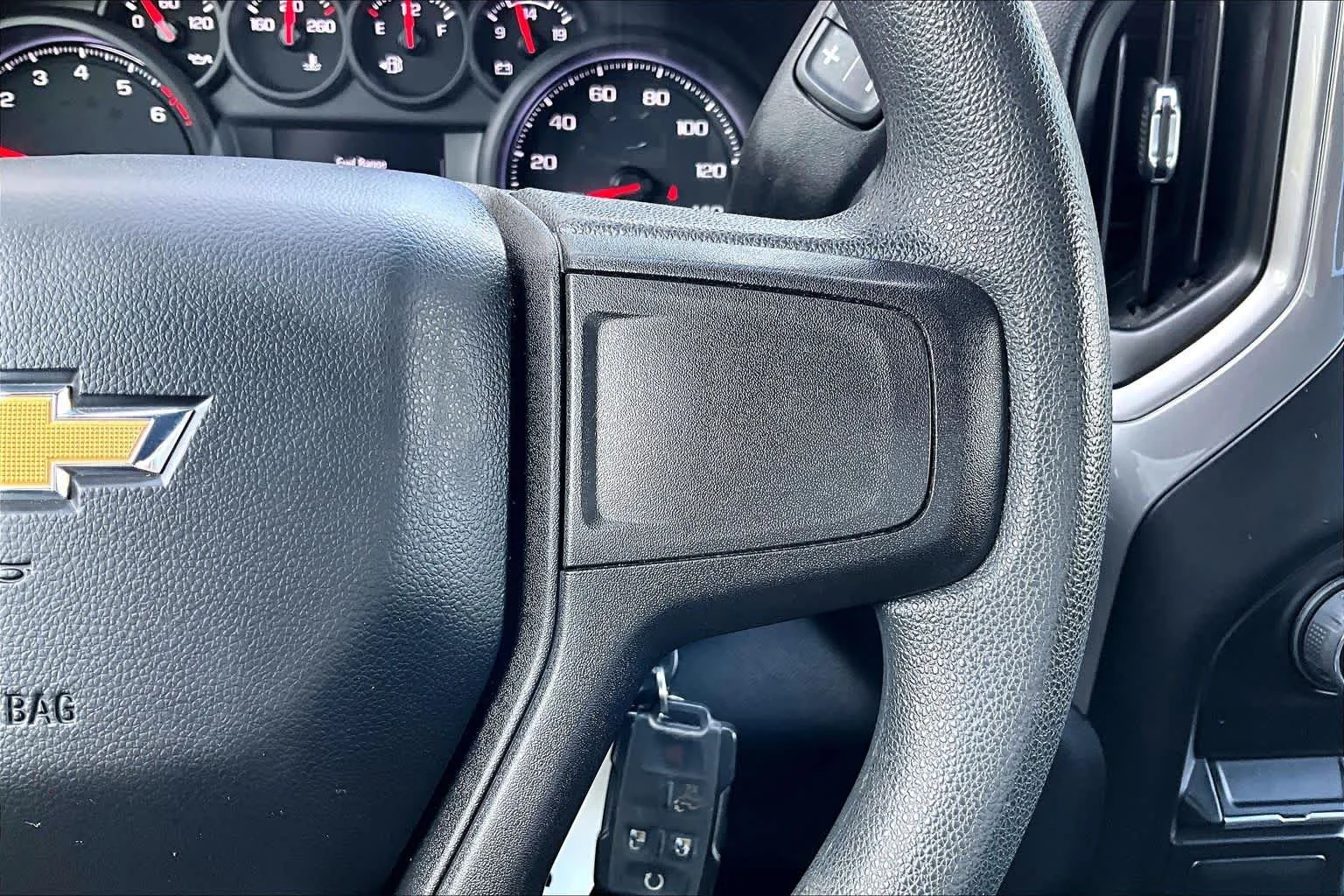 Used 2022 Northsky Blue Metallic Chevrolet Custom image 25