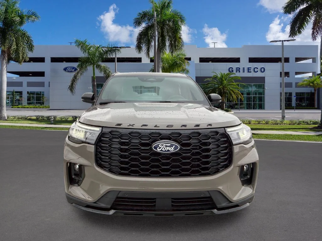 New 2027 Marsh Gray Ford ST-Line image 2