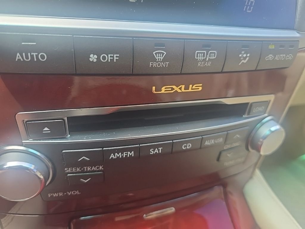 Used 2012 Red Lexus 460 image 18