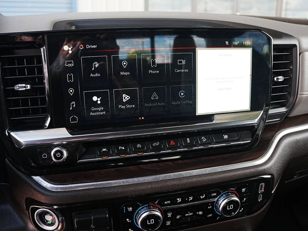 Used 2023 Silver GMC SLT image 16