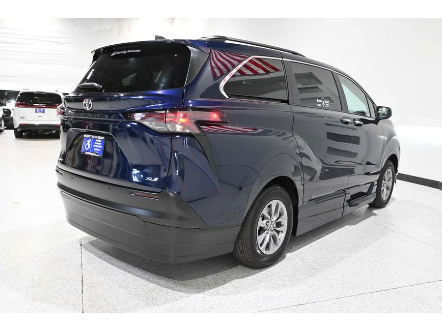 New 2026 BLUE Toyota XLE+ AWD Mobility Handicap Van image 6