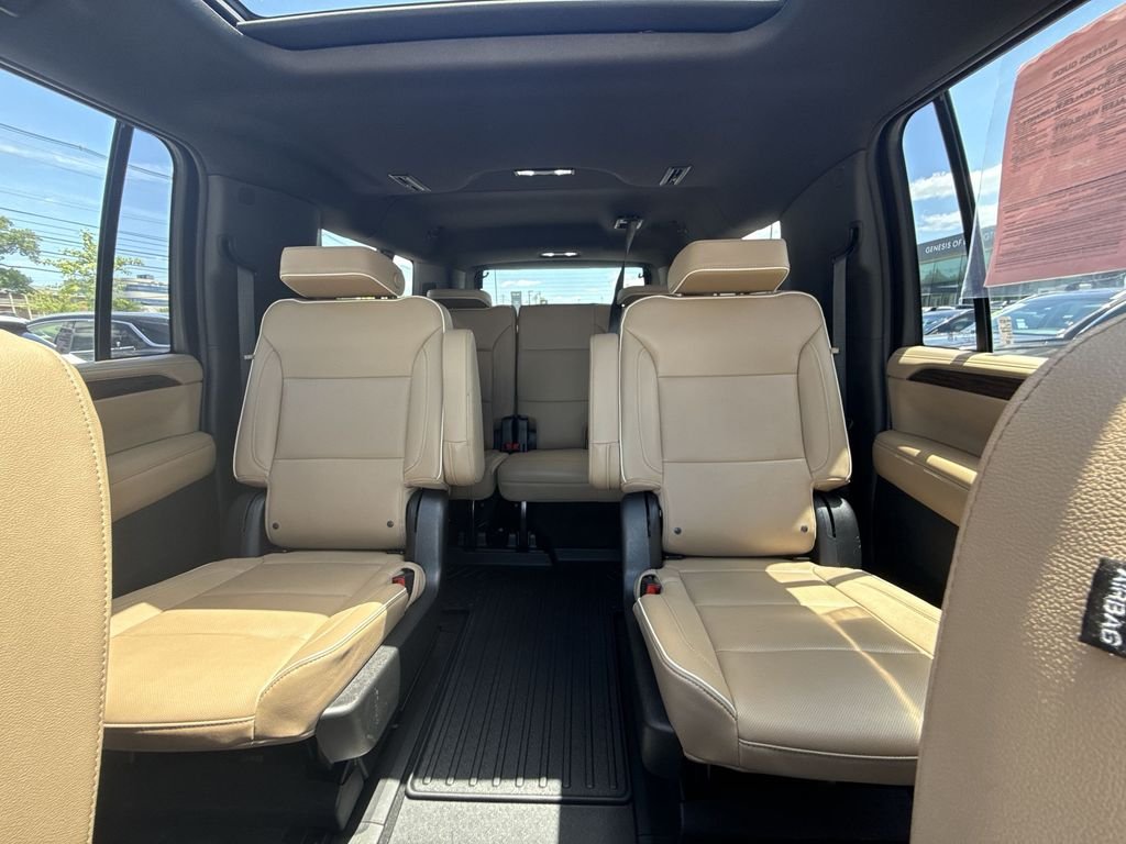 Used 2023 Beige Chevrolet Premier image 22