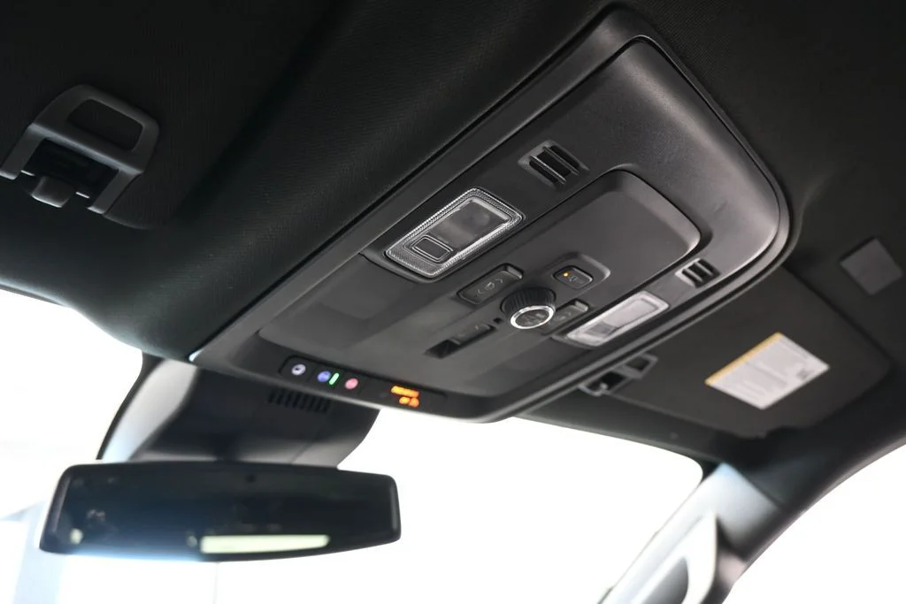 Used 2025 Onyx Black GMC Denali image 26